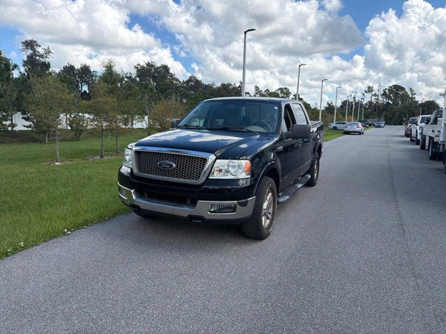 2005 Ford F-150 "SuperCrew 139"" Lariat 4WD"