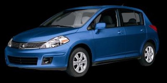2008 Nissan Versa 5dr HB I4 Auto 1.8 S