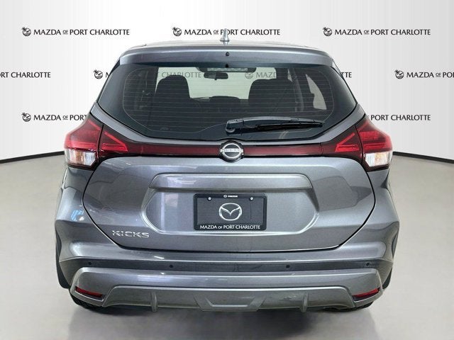 2023 Nissan Kicks S