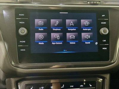 2024 Volkswagen Tiguan 2.0T SE FWD