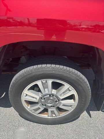 2014 Toyota Tundra 4WD Truck CrewMax 5.7L FFV V8 6-Spd AT Platinum (Natl)