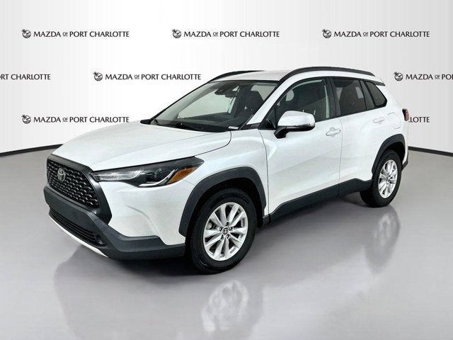2022 Toyota Corolla Cross LE