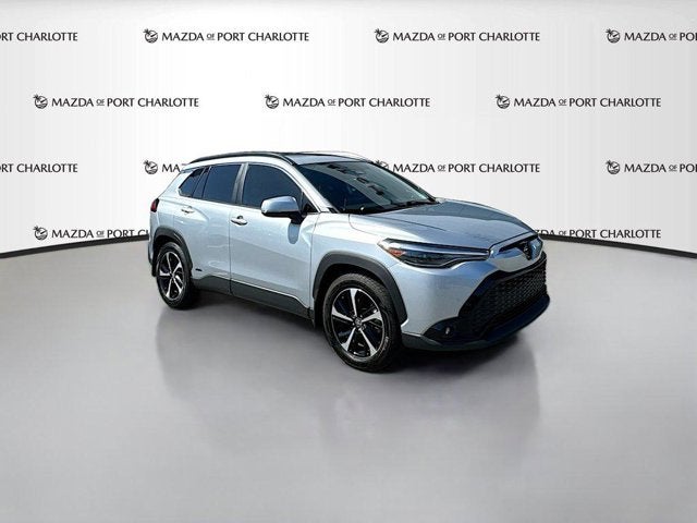 2024 Toyota Corolla Cross Hybrid XSE