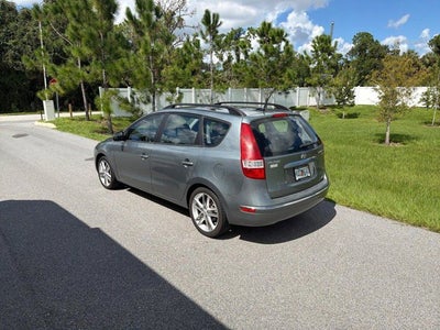 2010 Hyundai Elantra Touring SE