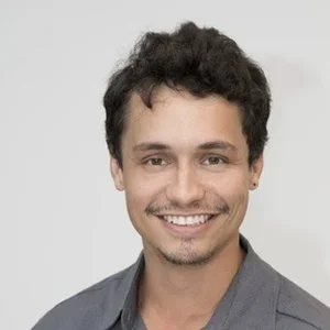 Tyler Neves